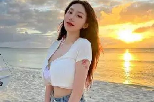 3岁女童在洗浴店摔倒后脑受伤宝妈发帖吐槽反被索赔100万元店方：她拒不删帖疑似敲诈