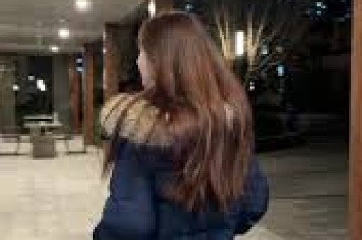 女明星集体“塌房”她们为啥都不装了-第1张图片-